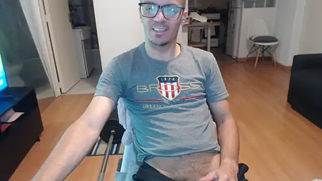 guachin hunk online show from June 2026 03:23:02 AM