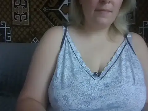 Diana Britt online show from September 2025 06:04:01 AM