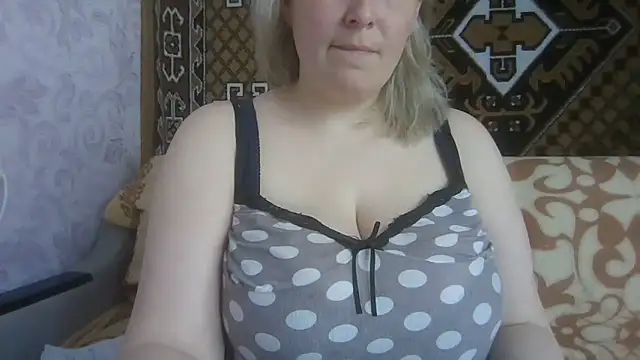 Diana Britt online show from April 2026 06:40:01 AM
