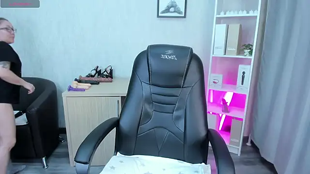 gentle muse online show from March 2025 09:40:02 PM