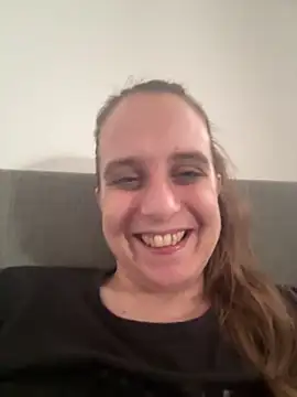 LadyChantale online show from April 2026 01:24:02 PM