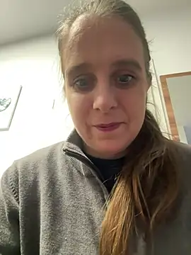 LadyChantale online show from April 2026 06:11:02 AM