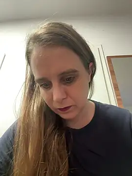LadyChantale online show from April 2026 05:12:02 AM