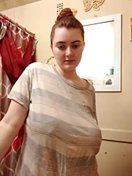 Snapshot of Snowbunnycake_131 chatting on December 2024 11:30:01 AM Snowbunnycake 131 online show from December 2024 11:30:01 AM