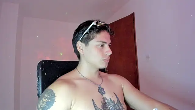 Snapshot of Giordano_Russo chatting on September 2025 09:26:02 PM Giordano Russo online show from September 2025 09:26:02 PM