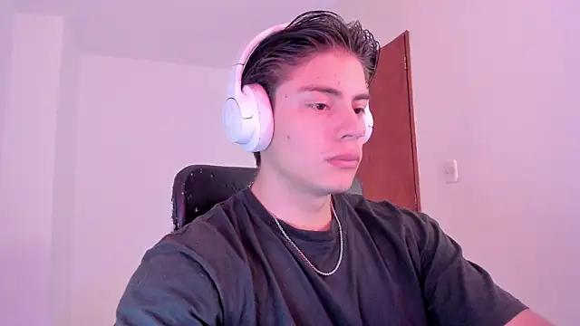 Giordano Russo online show from October 2025 05:11:02 PM