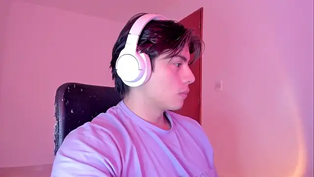 Giordano Russo online show from October 2025 09:16:01 PM