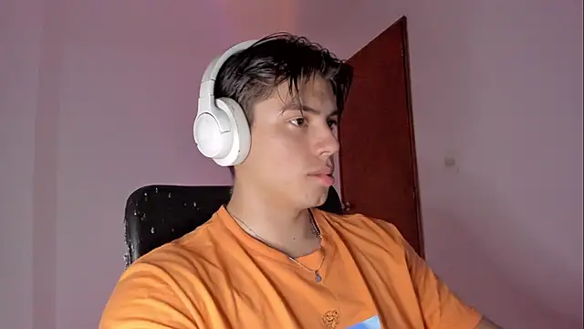 Snapshot of Giordano_Russo chatting on February 2026 12:39:02 AM Giordano Russo online show from February 2026 12:39:02 AM