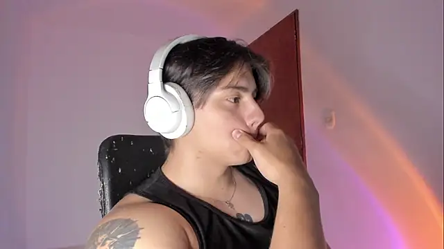 Snapshot of Giordano_Russo chatting on March 2026 09:40:02 PM Giordano Russo online show from March 2026 09:40:02 PM