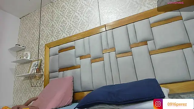  kaarla  online show from October 2025 07:13:01 PM