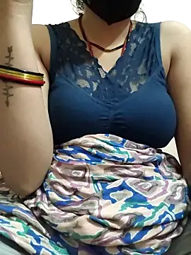 Snapshot of maahi-satva chatting on November 2025 02:22:01 AM maahi-satva online show from November 2025 02:22:01 AM