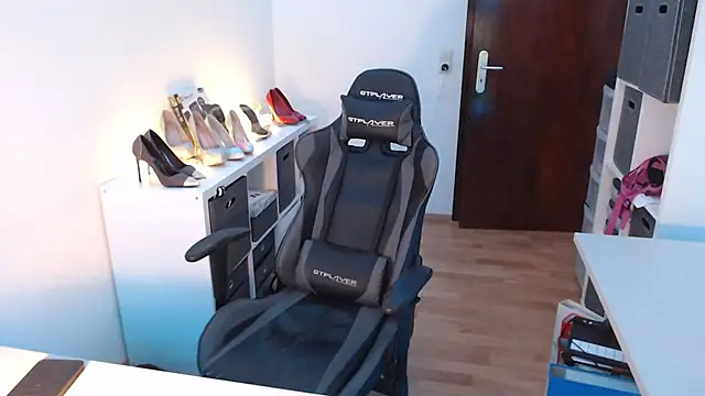 Snapshot of GeilesLuder75 chatting on March 2025 06:23:02 PM GeilesLuder75 online show from March 2025 06:23:02 PM