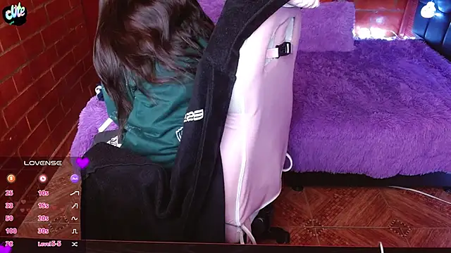 MidoriQuiinn online show from February 2026 02:13:01 PM