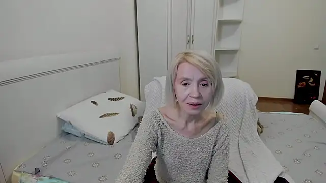 aminalive online show from December 2025 06:48:01 PM