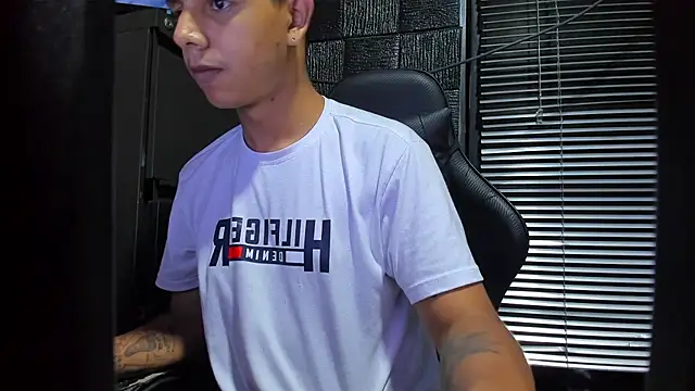 boy bigcock24cm online show from June 2026 01:05:01 AM