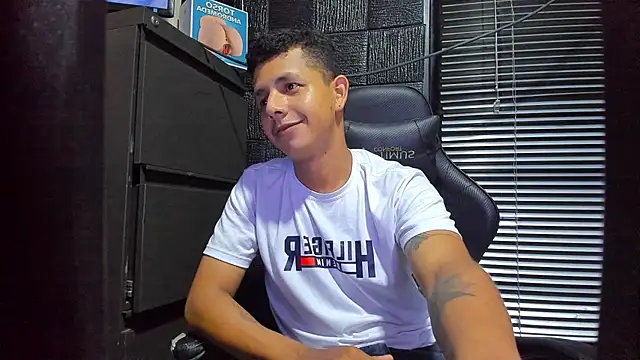 boy bigcock24cm online show from June 2026 02:53:01 AM