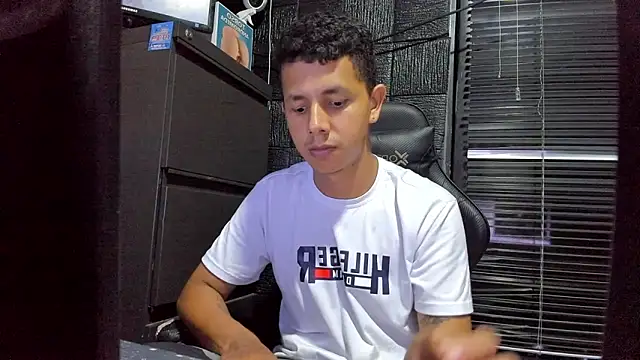 boy bigcock24cm online show from June 2026 11:51:01 PM