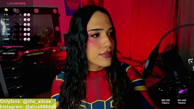 Snapshot of SWEET_ALICEXX chatting on February 2025 03:40:01 PM SWEET ALICEXX online show from February 2025 03:40:01 PM