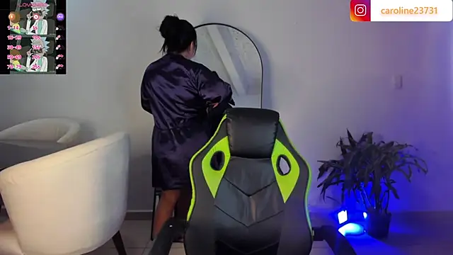 caroline23 x online show from March 2025 03:11:02 AM