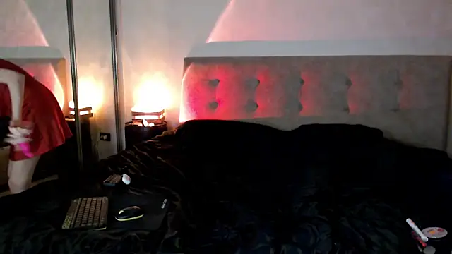 -Yummybabes- online show from April 2026 06:25:01 PM