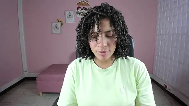 Snapshot of DannaBerry chatting on January 2025 03:26:01 PM DannaBerry online show from January 2025 03:26:01 PM