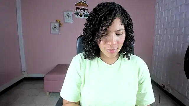 Snapshot of DannaBerry chatting on January 2025 03:13:02 PM DannaBerry online show from January 2025 03:13:02 PM