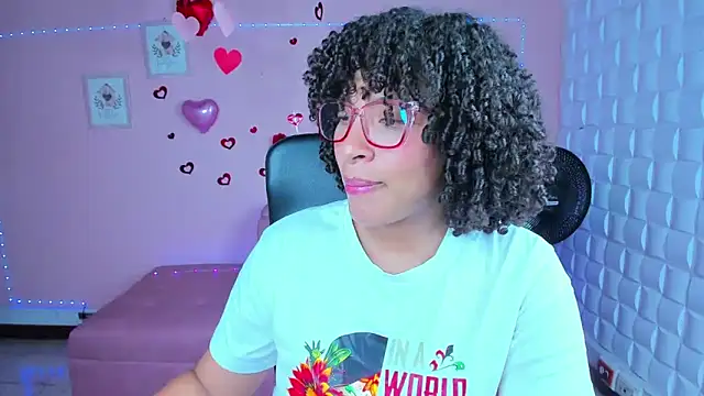 Snapshot of DannaBerry chatting on March 2025 02:48:02 PM DannaBerry online show from March 2025 02:48:02 PM