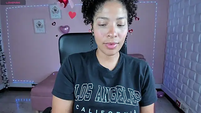 Snapshot of DannaBerry chatting on March 2025 03:03:02 PM DannaBerry online show from March 2025 03:03:02 PM