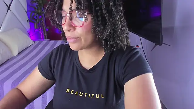 Snapshot of DannaBerry chatting on September 2025 03:13:01 PM DannaBerry online show from September 2025 03:13:01 PM