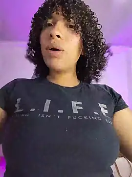 Snapshot of DannaBerry chatting on October 2025 03:57:02 PM DannaBerry online show from October 2025 03:57:02 PM