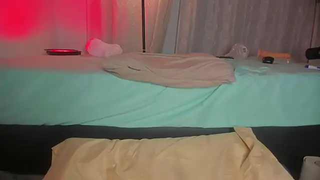 Snapshot of hot_booty_ chatting on January 2025 03:33:01 AM hot booty online show from January 2025 03:33:01 AM