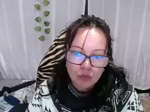 Snapshot of Sonialorens_ chatting on February 2025 02:37:01 PM Sonialorens online show from February 2025 02:37:01 PM
