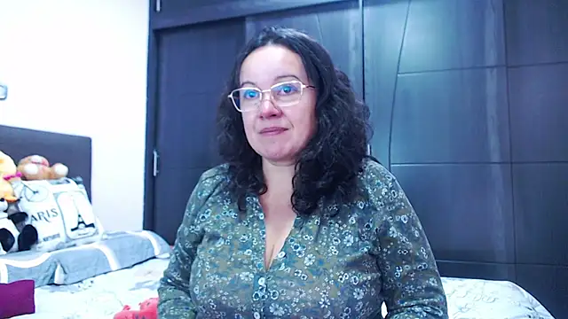 Snapshot of Sonialorens_ chatting on September 2025 04:17:01 PM Sonialorens online show from September 2025 04:17:01 PM