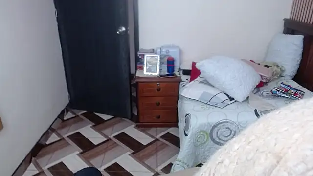 Snapshot of Sonialorens_ chatting on January 2026 03:17:02 PM Sonialorens online show from January 2026 03:17:02 PM