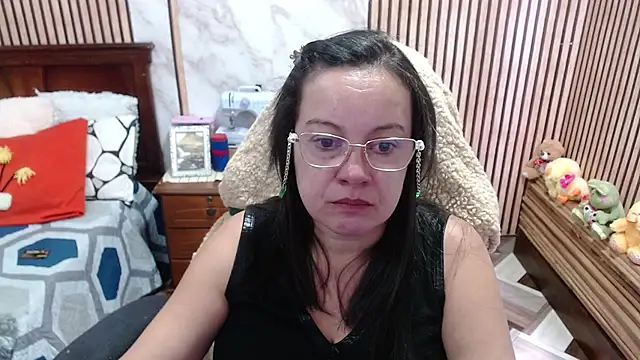 Snapshot of Sonialorens_ chatting on February 2026 06:29:02 PM Sonialorens online show from February 2026 06:29:02 PM
