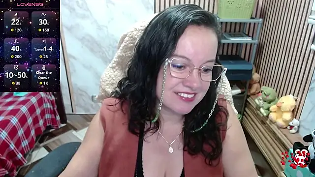 Snapshot of Sonialorens_ chatting on April 2026 04:07:01 PM Sonialorens online show from April 2026 04:07:01 PM