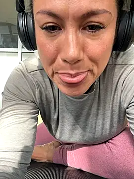 angelitasexy81 online show from September 2025 03:28:02 PM