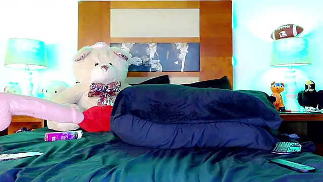 Snapshot of ashley_19xx chatting on October 2025 05:21:01 PM ashley 19xx online show from October 2025 05:21:01 PM