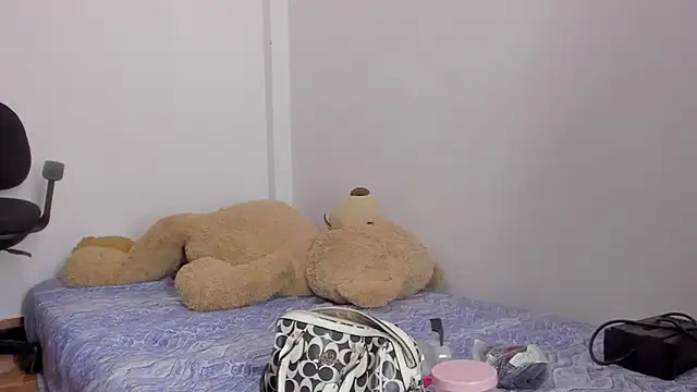 Snapshot of Emma_lean chatting on September 2025 11:12:02 AM Emma lean online show from September 2025 11:12:02 AM