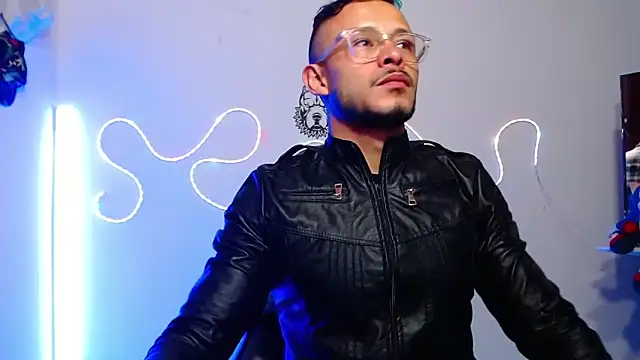 Snapshot of sebastian_horny chatting on October 2025 08:13:01 AM sebastian horny online show from October 2025 08:13:01 AM