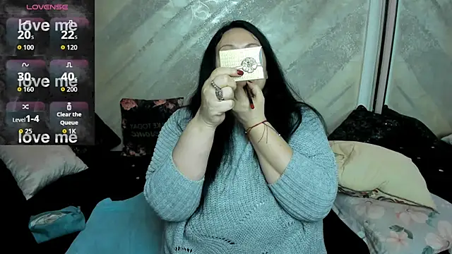 lady lauren online show from December 2025 05:50:02 AM