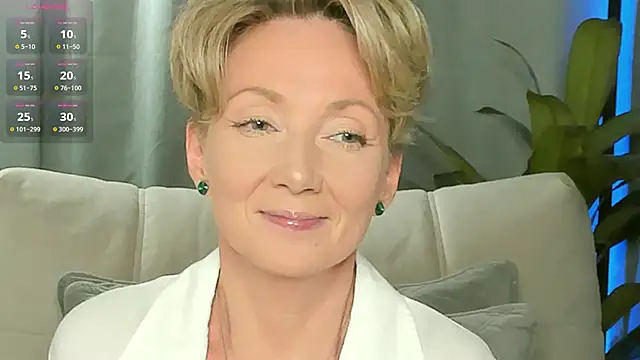 AkexandraFix online show from May 2026 01:41:01 PM