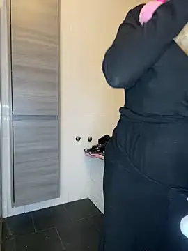 Lisavontease online show from December 2024 03:17:02 PM