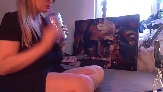 Lisavontease online show from June 2026 07:16:02 AM