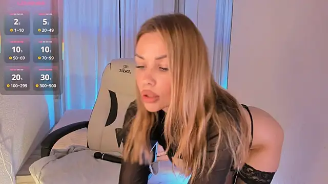 Roxana Wet  online show from September 2025 01:35:02 PM