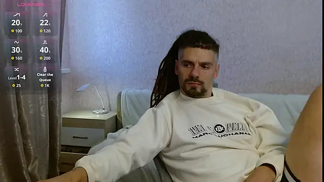 Snapshot of Aestheticguy101 chatting on October 2025 09:21:02 AM Aestheticguy101 online show from October 2025 09:21:02 AM