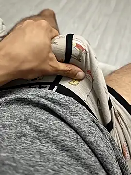 QuietBoy online show from July 2026 10:04:01 PM