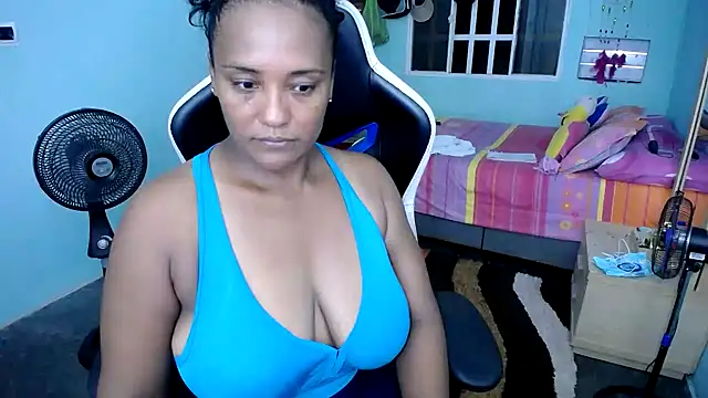 Snapshot of marysol83 chatting on December 2025 01:34:01 AM marysol83 online show from December 2025 01:34:01 AM