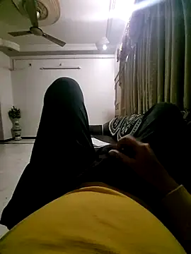 Snapshot of vansh1802 chatting on January 2025 06:52:01 PM vansh1802 online show from January 2025 06:52:01 PM