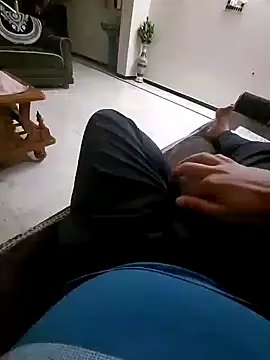 Snapshot of vansh1802 chatting on January 2025 06:15:01 PM vansh1802 online show from January 2025 06:15:01 PM